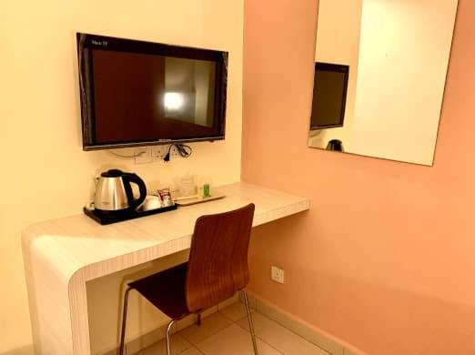 Kluang Riverview Hotel Buitenkant foto